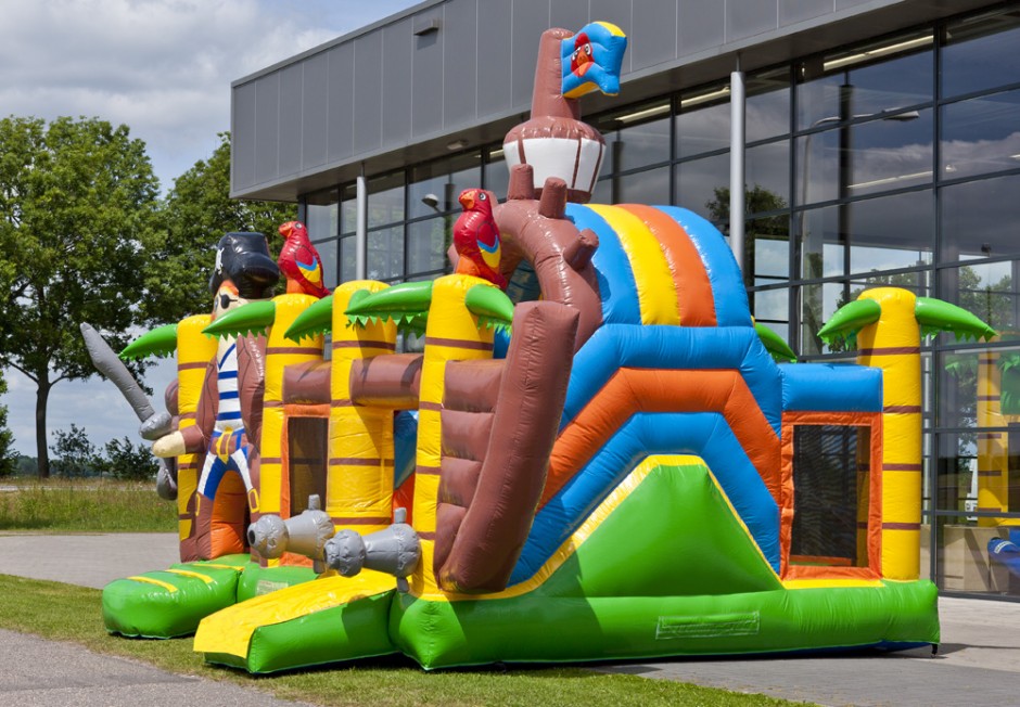 Multiplay Piratenboot